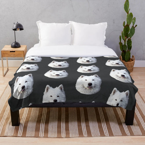 Soft and cuddly samoyed dog plush blanket