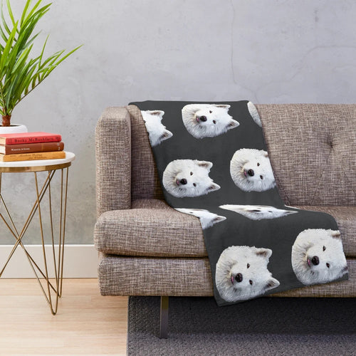 Soft and cuddly samoyed dog plush blanket
