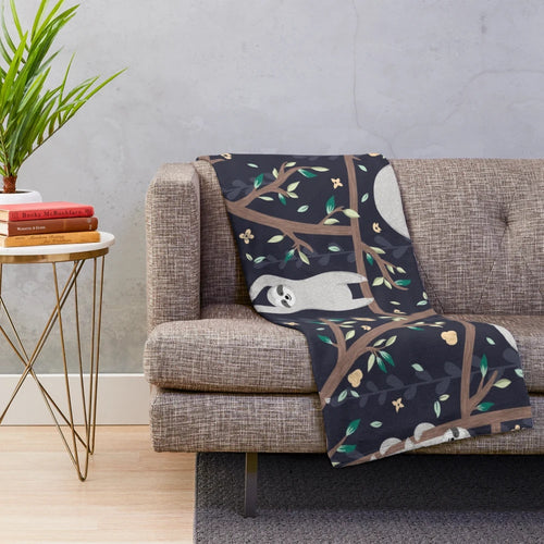 Cute Sloth Plush Blanket for Cozy Naps and Relaxation
