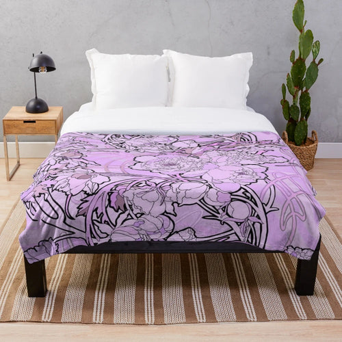 Alphonse Mucha-inspired floral pattern plush blanket