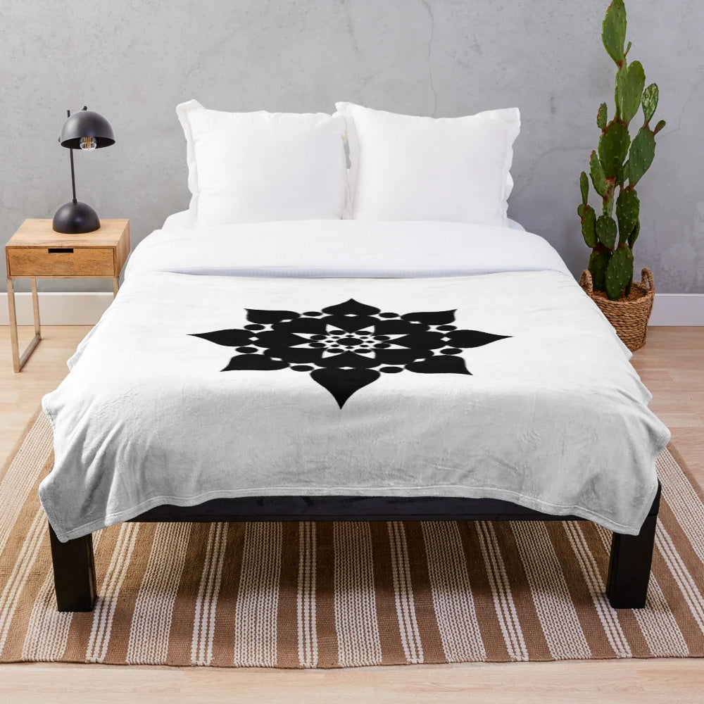 Black stars patterned plush blanket