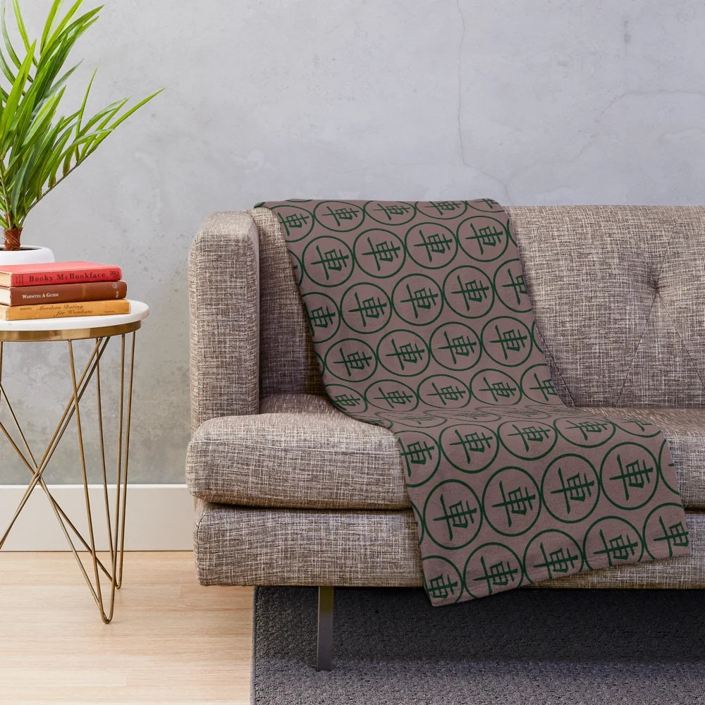 Chinese chess-themed plush blanket with intricate classic patterns