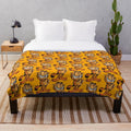 Soft and cuddly plush blanket featuring the iconic Garfield cat character