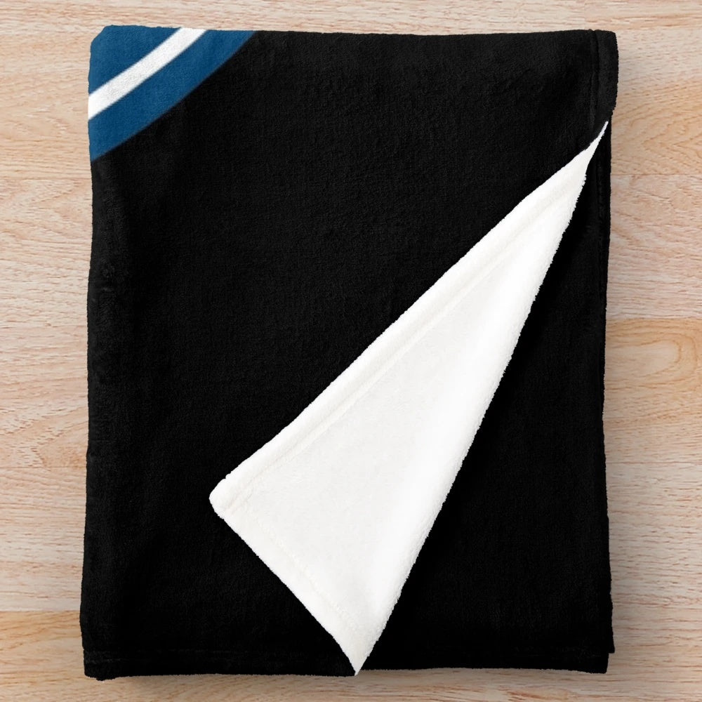 Plush blanket featuring the Paris Saint-Germain football club logo and colors