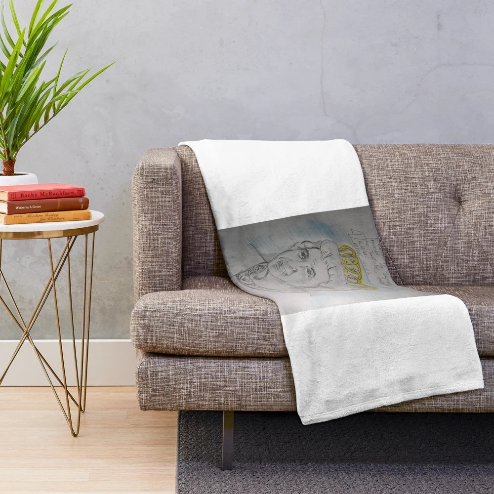 Queen-sized plush blanket with a retro design for cozy relaxation