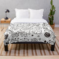 Cozy space pattern plush blanket with galaxy print design