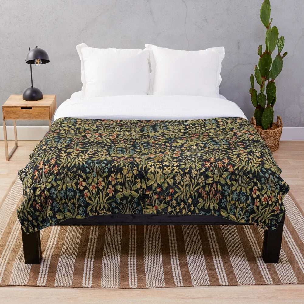 Medieval gothic fantasy floral pattern plush blanket