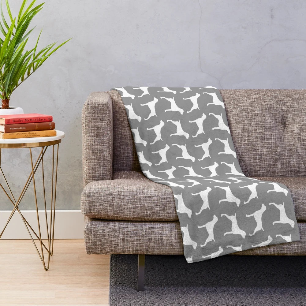 Cozy German shorthaired pointer silhouette plush blanket