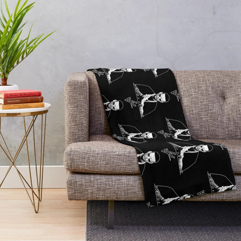 Soft plush blanket featuring the image of reggaeton singer Daddy Yankee