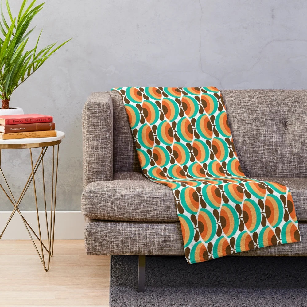 Retro 70s floral plush blanket with vintage 1970s inspired flower pattern