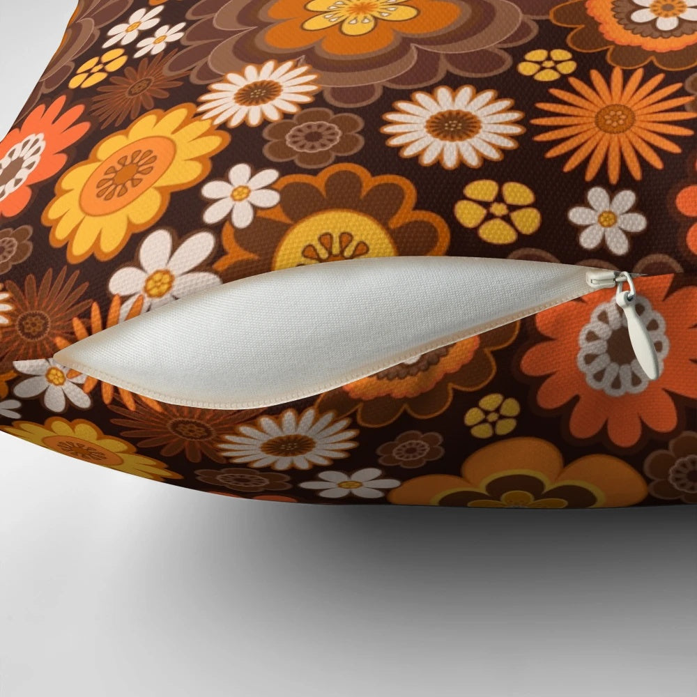 Vintage Retro 1970s Floral Pattern Decorative Throw Pillow