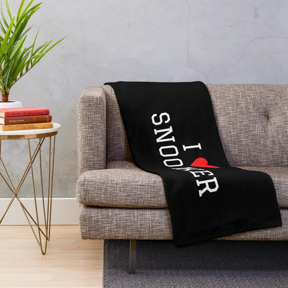 Snooker plush blanket with a stylish design for snooker enthusiasts