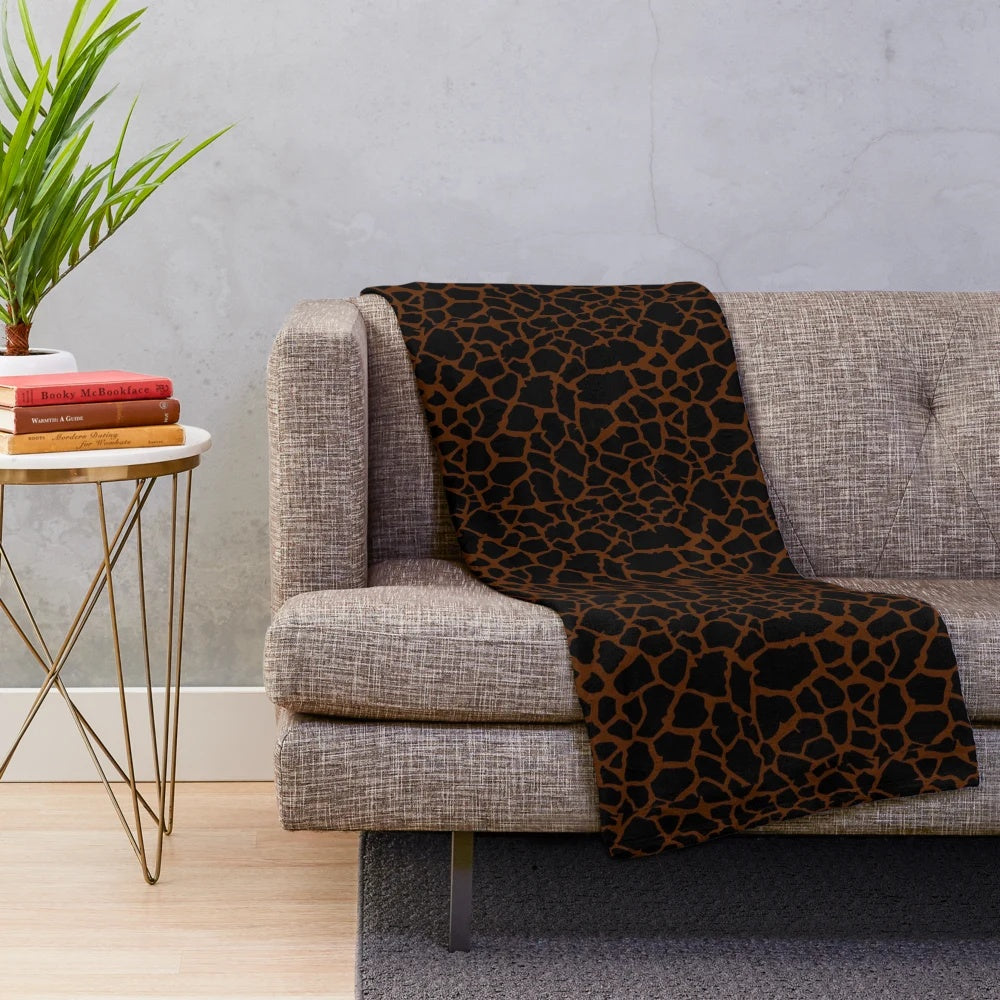 Cozy plush blanket with a beautiful giraffe print design