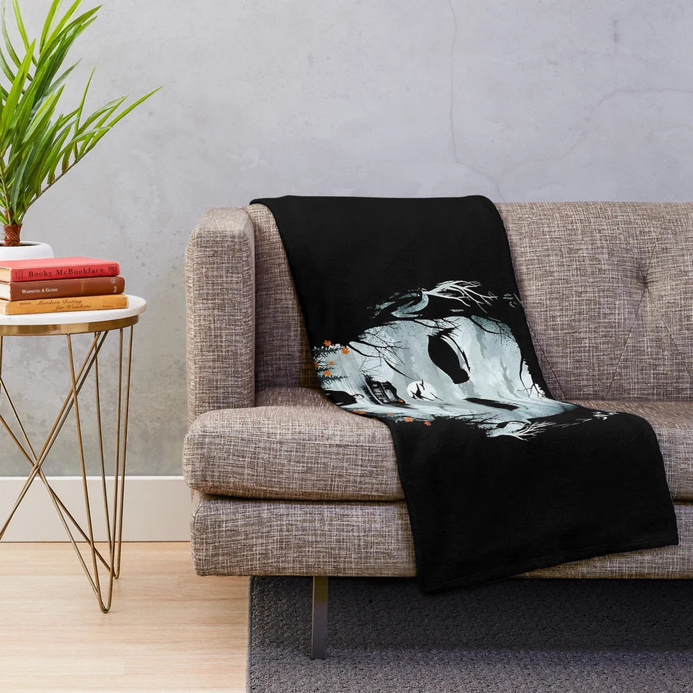 Spooky Halloween plush blanket with Michael Myers design