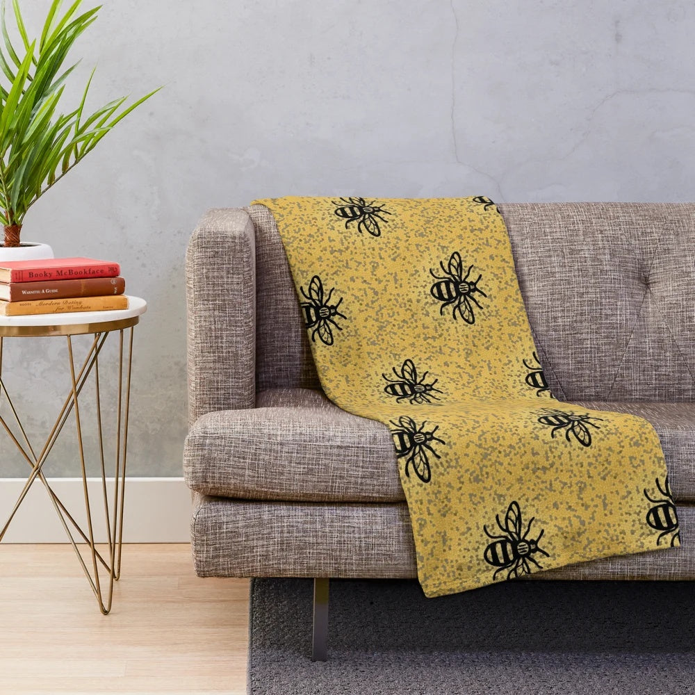 Manchester bee print plush blanket