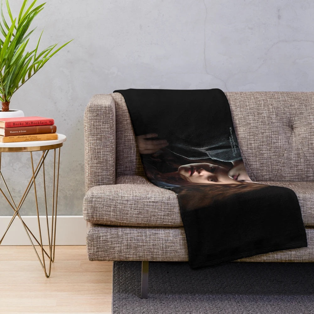 Twilight-inspired plush blanket with a soft, cozy design