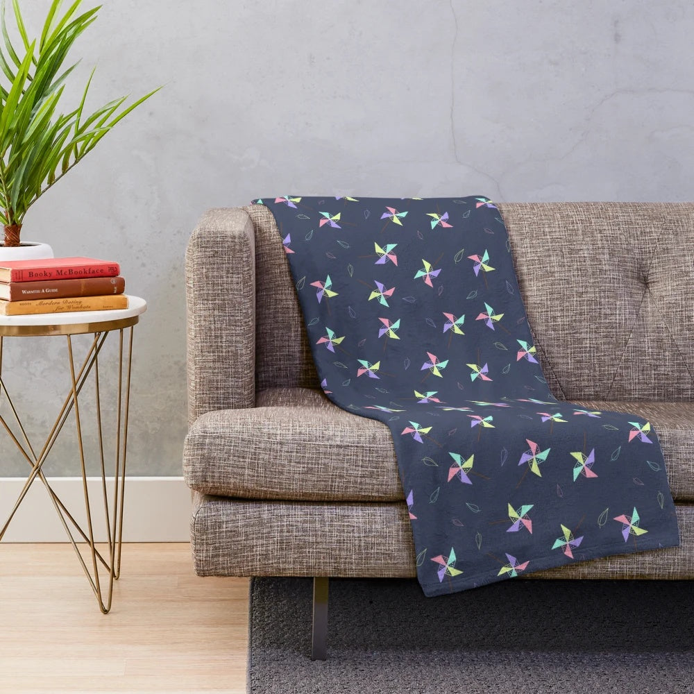 Pinwheel patterned plush blanket for cozy home decor
