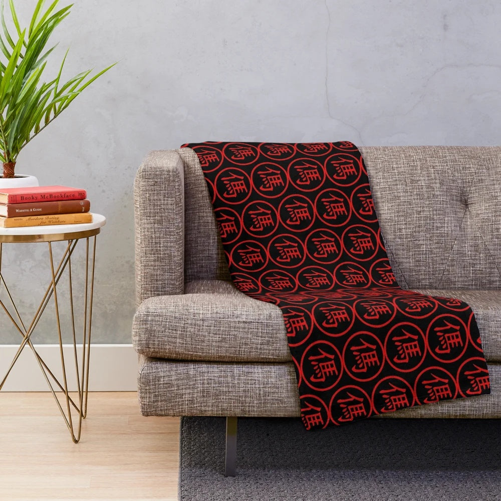 Vintage-style Chinese chess plush blanket with military colors and classic chess piece design