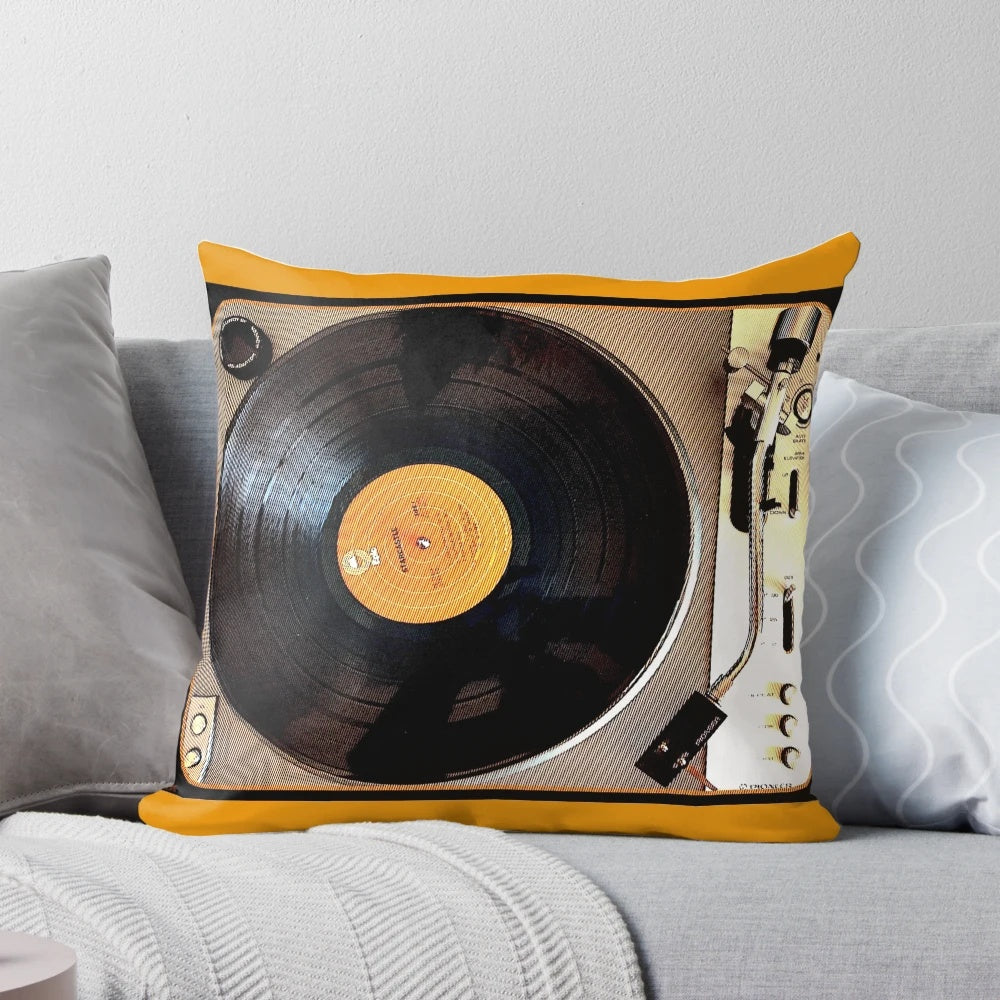 Vintage-style Pioneer PL-117D turntable for playing records and vinyl albums